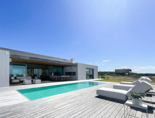 Así es la espectacular casa de Wanda Nara en José Ignacio: diseño y lujo frente al mar