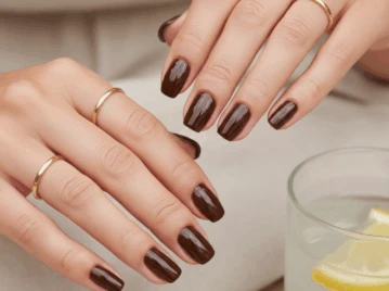 Manicura marrón chocolate: el color que es tendencia absoluta