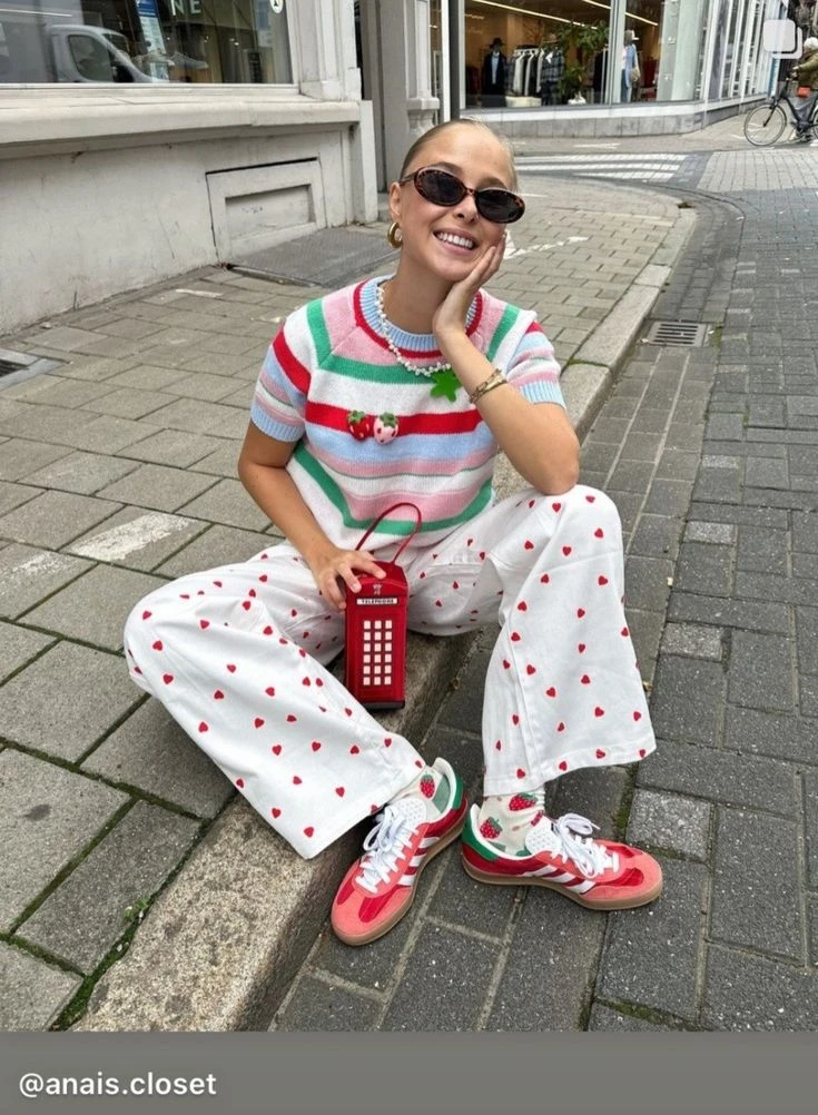 Es un estilo llamativo y vanguardista.