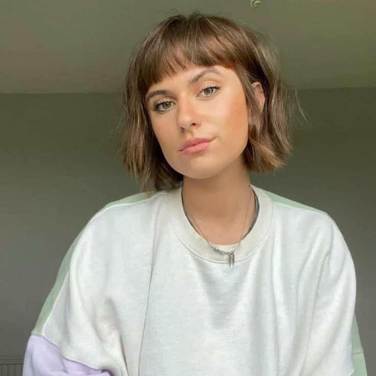 5 cortes de pelo corto en capas que renuevan el look y suman volumen