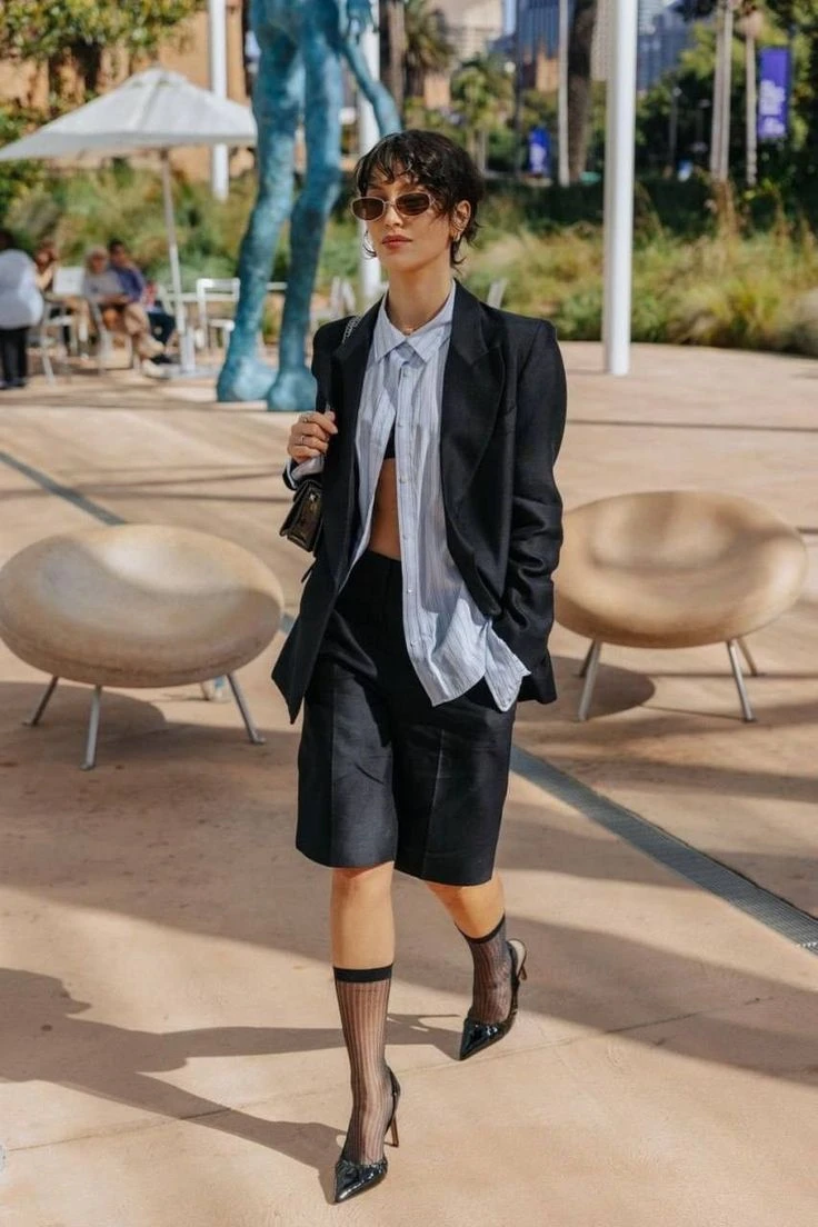 5 looks con stilettos, el zapato clásico que vuelve y se adapta a todo en 2026