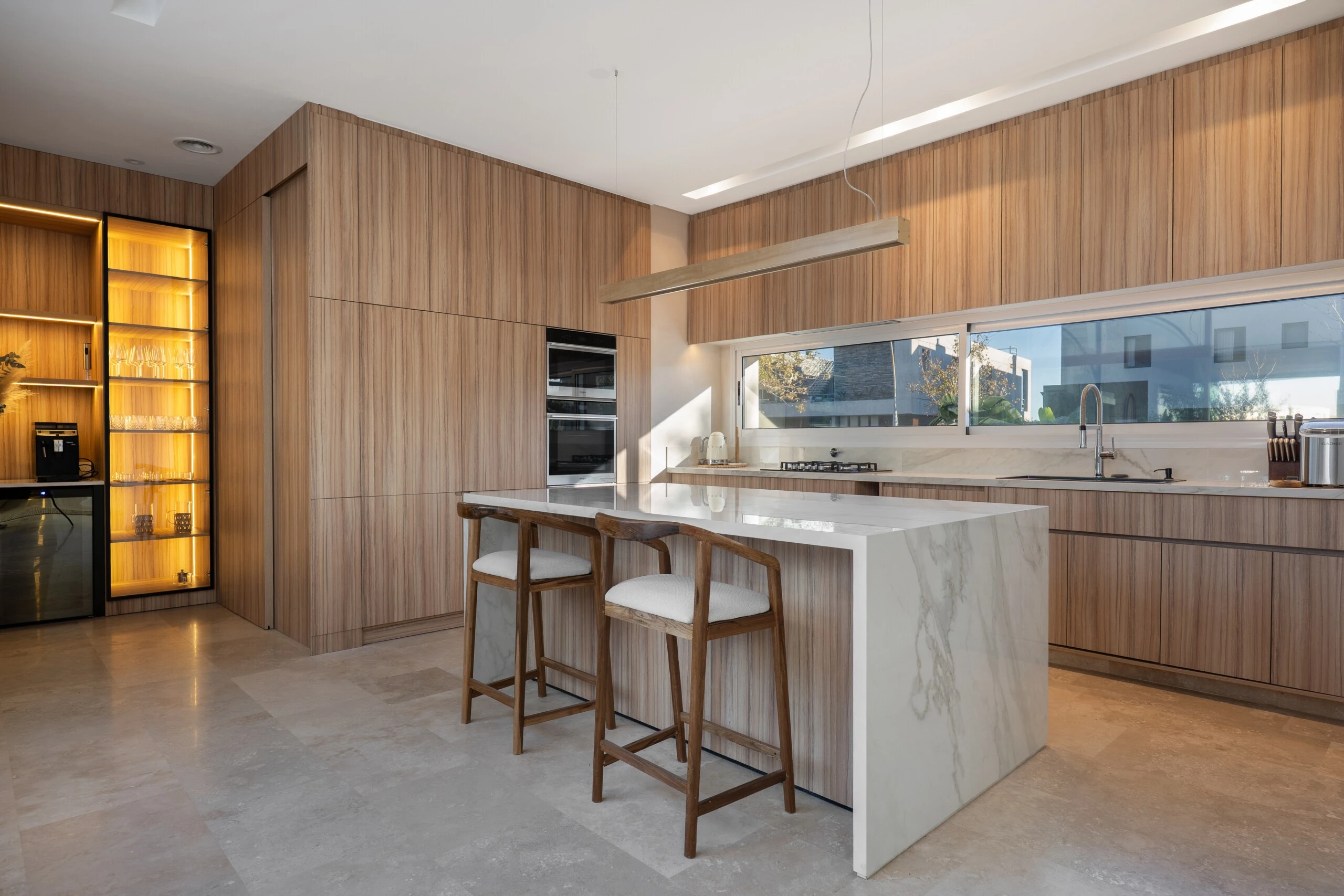 materiales nobles, honestos y con fuerte presencia sensorial: