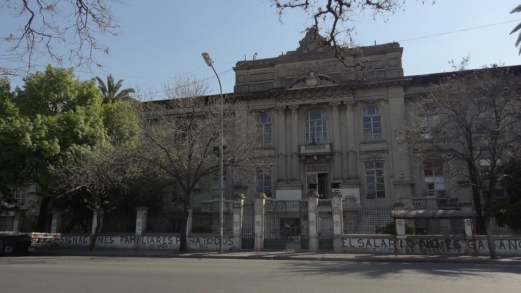ANLIS-Malbrán, el antiguo edificio del Instituto Bacteriológico.