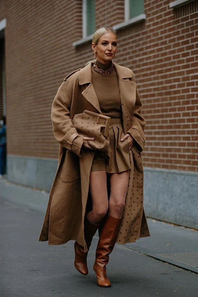 el café funciona como un color refugio: es elegante sin ser rígido, clásico sin volverse predecible.