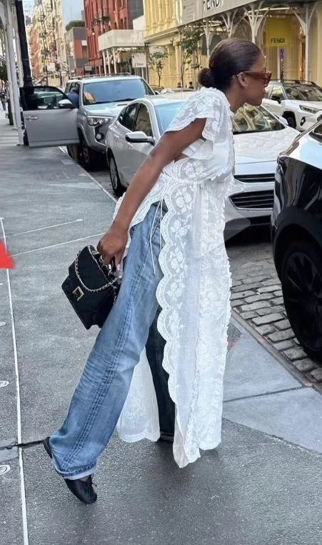 El broderie regresó con todo.