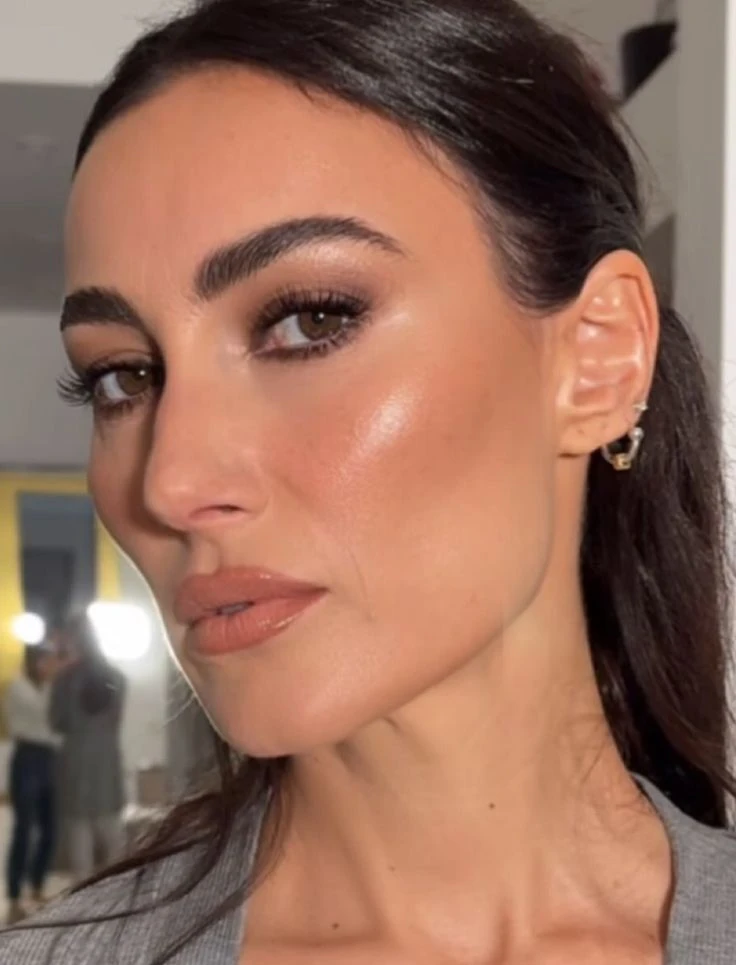 Maquillaje de ojos fácil a partir de los 40: los trucos que realmente iluminan la mirada (según un experto)