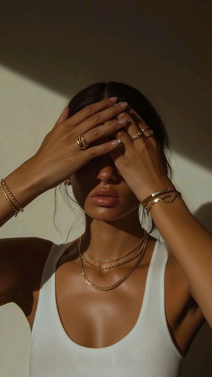 Cómo combinar joyas: claves para looks de invierno 2026