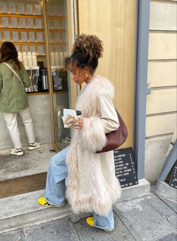 Este tapado se apoderó del street style.