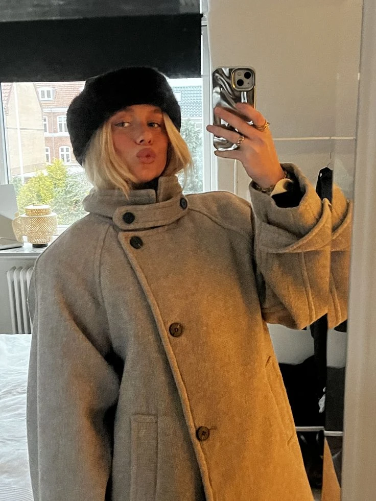 Este abrigo es chic y comfy.