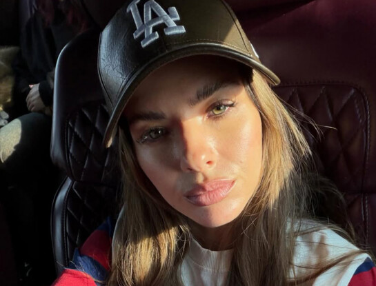 Del look rocker al romántico: la China Suárez marcó tendencia en el junket de "En el barro 2" con dos outfits de alto impacto