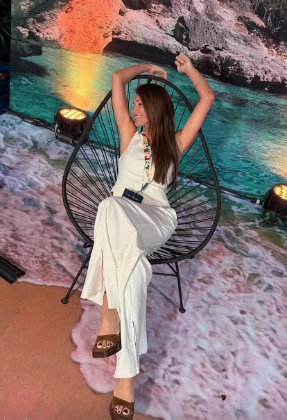 Pampita y el look sastrero del verano 2026