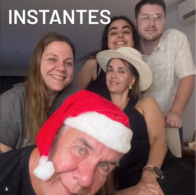 Esteban Mirol con su familia