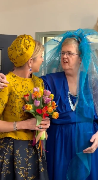 Máxima volvió a usar su conjunto más arriesgado. Fotos: Capturas. 