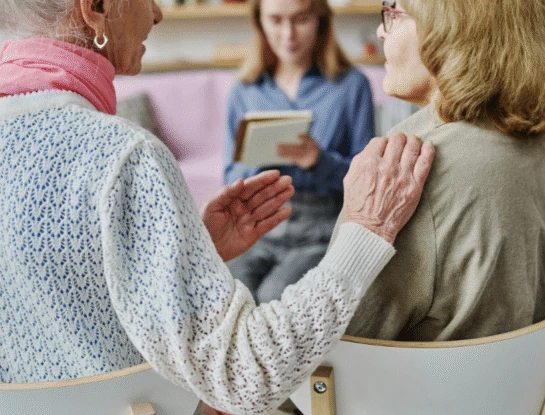 Cuidar sin culpa: cómo acompañar mejor a un adulto mayor sin llegar al límite