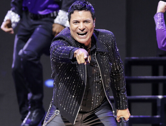 Chayanne en Buenos Aires: cuero, brillo y total black en su regreso más esperado