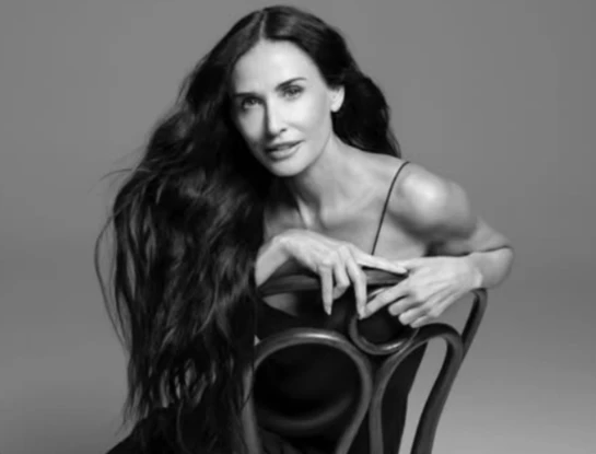 El nuevo look de Demi Moore en la semana de la moda