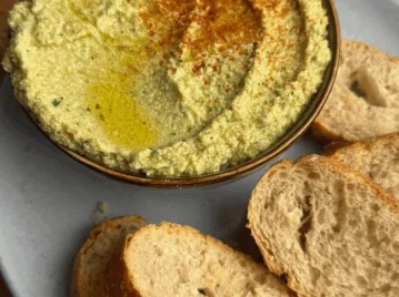 Cómo hacer dip de aceitunas express para picadas originales