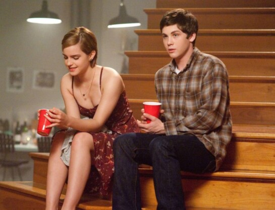 Qué ver en Netflix: el drama adolescente con Emma Watson y Logan Lerman que no te podés perder