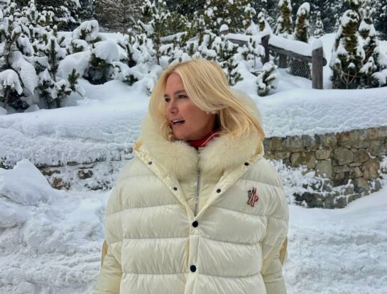Valeria Mazza marca tendencia este invierno 2026 con el abrigo puffer blanco