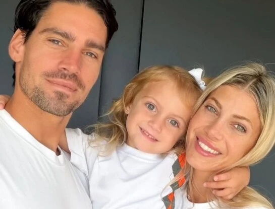 Las fotos del primer día de jardín de Vita, la hija de Cande Ruggeri