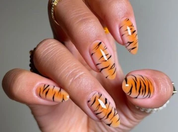 Tiger nails: la tendencia en uñas que arrasa esta temporada