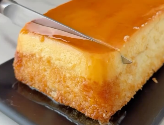 Flan de coco y leche condensada: fácil, húmedo y con doble textura irresistible