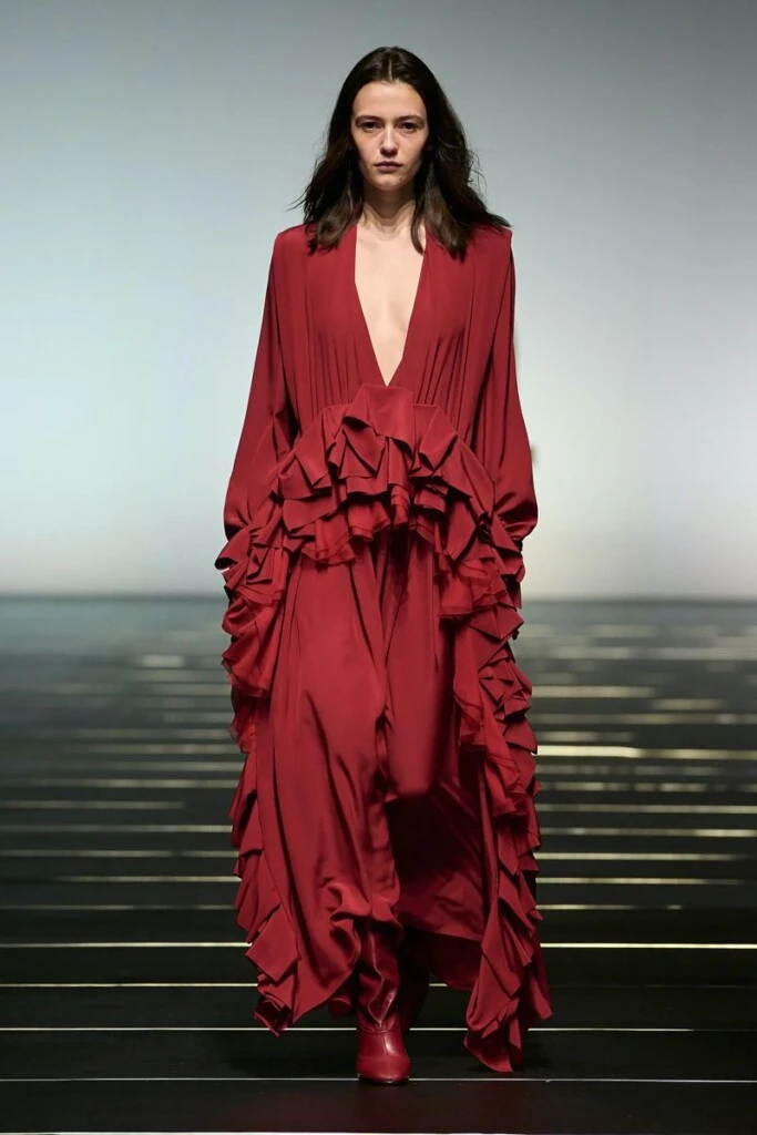 Desfile de Alberta Ferretti en Dubái