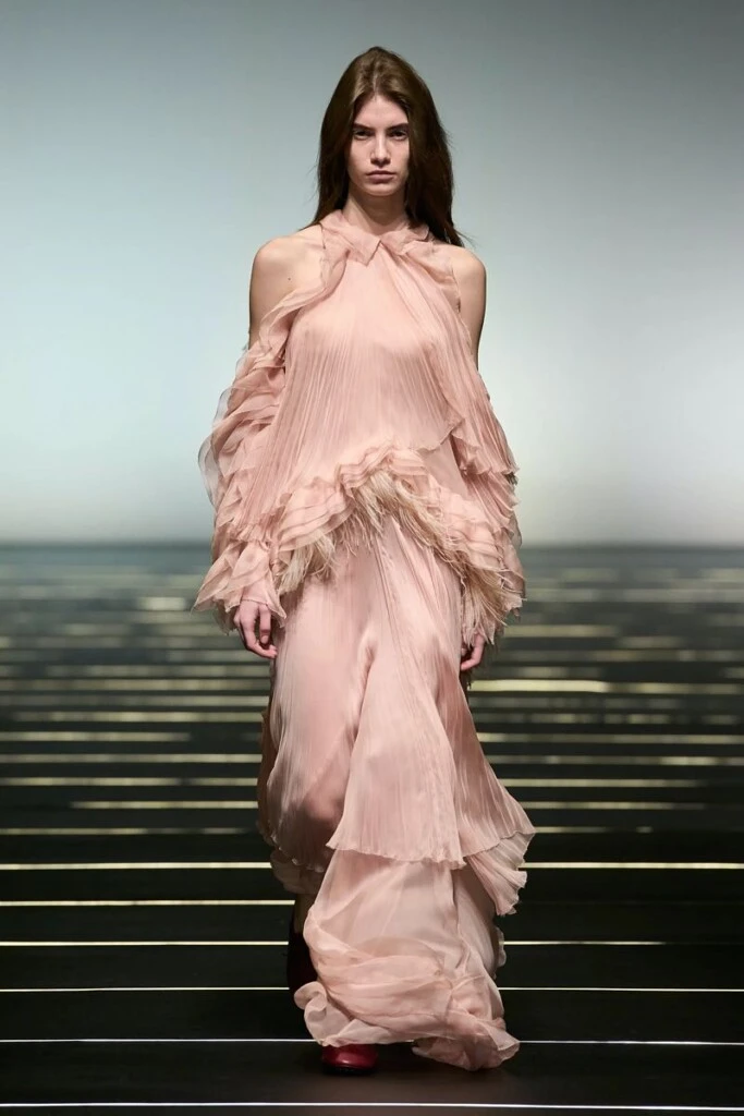 Desfile de Alberta Ferretti en Dubái