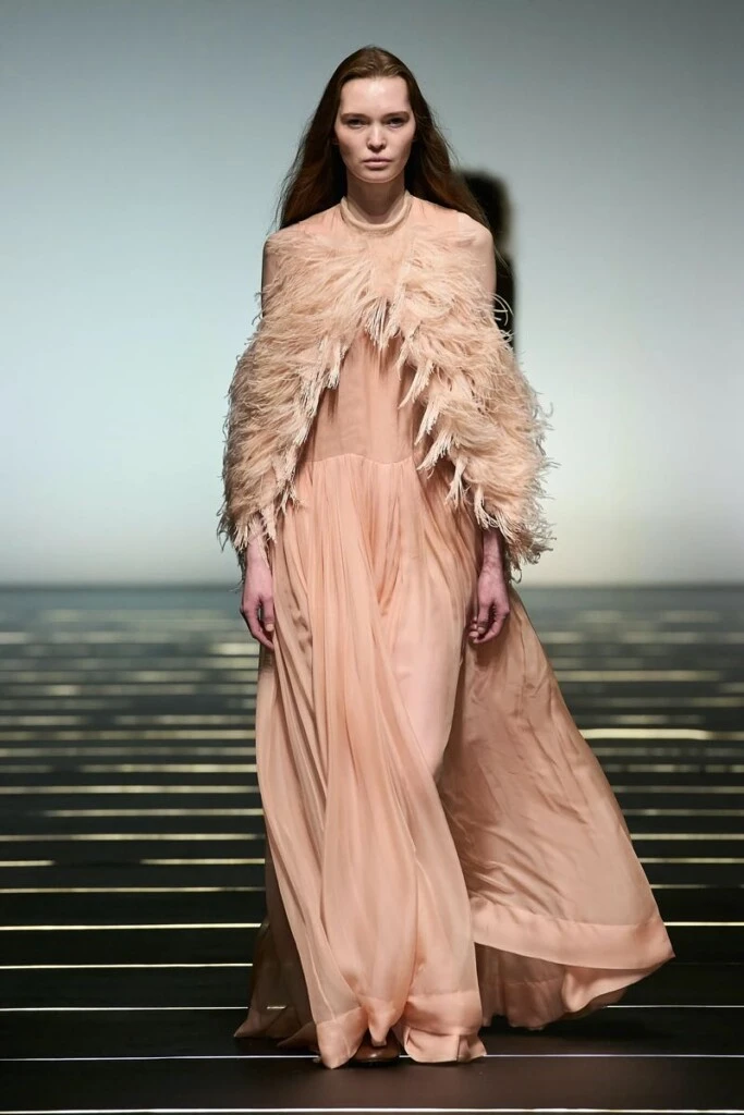 Desfile de Alberta Ferretti en Dubái