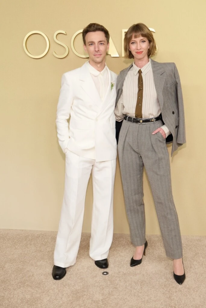 Vidriera: de Leonardo Di Caprio, Emma Stone y Timothée Chalamet, los looks de las estrellas de Hollywood en la Cena de Nominados al Oscar 