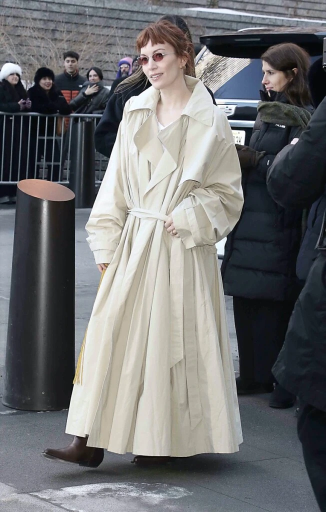 de Dakota Johnson a Lily Collins, los famosos en el desfile de Calvin Klein en la NYFW