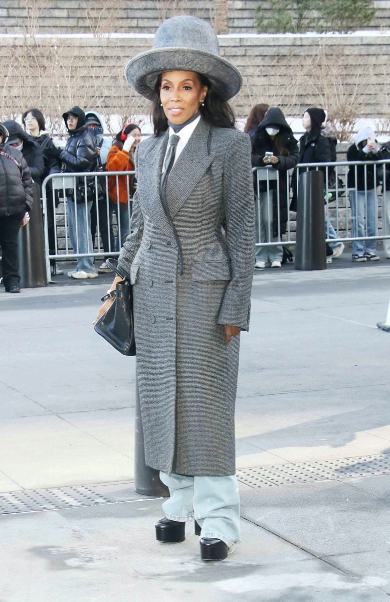 de Dakota Johnson a Lily Collins, los famosos en el desfile de Calvin Klein en la NYFW