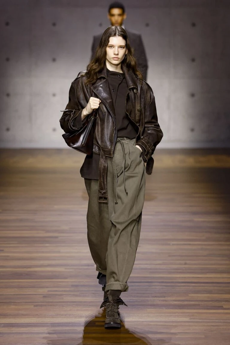 Desfile Emporio Armani colección otoño/ invierno 2026/ 27