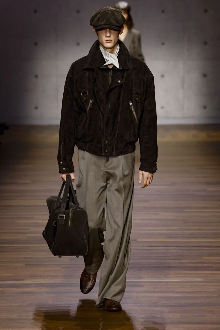 Desfile Emporio Armani colección otoño/ invierno 2026/ 27