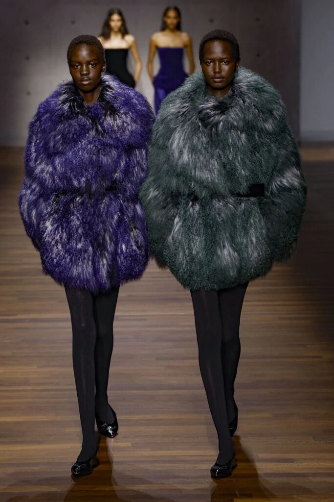 Desfile Emporio Armani colección otoño/ invierno 2026/ 27