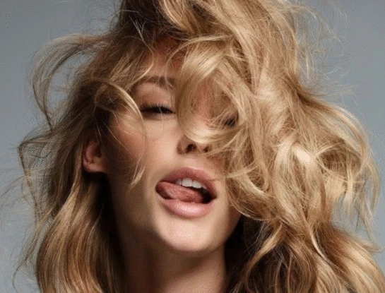 Guía anti frizz: cómo es el método Abbey Yung que es furor en TikTok