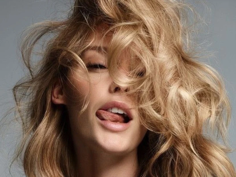 Guía anti frizz: cómo es el método Abbey Yung que es furor en TikTok