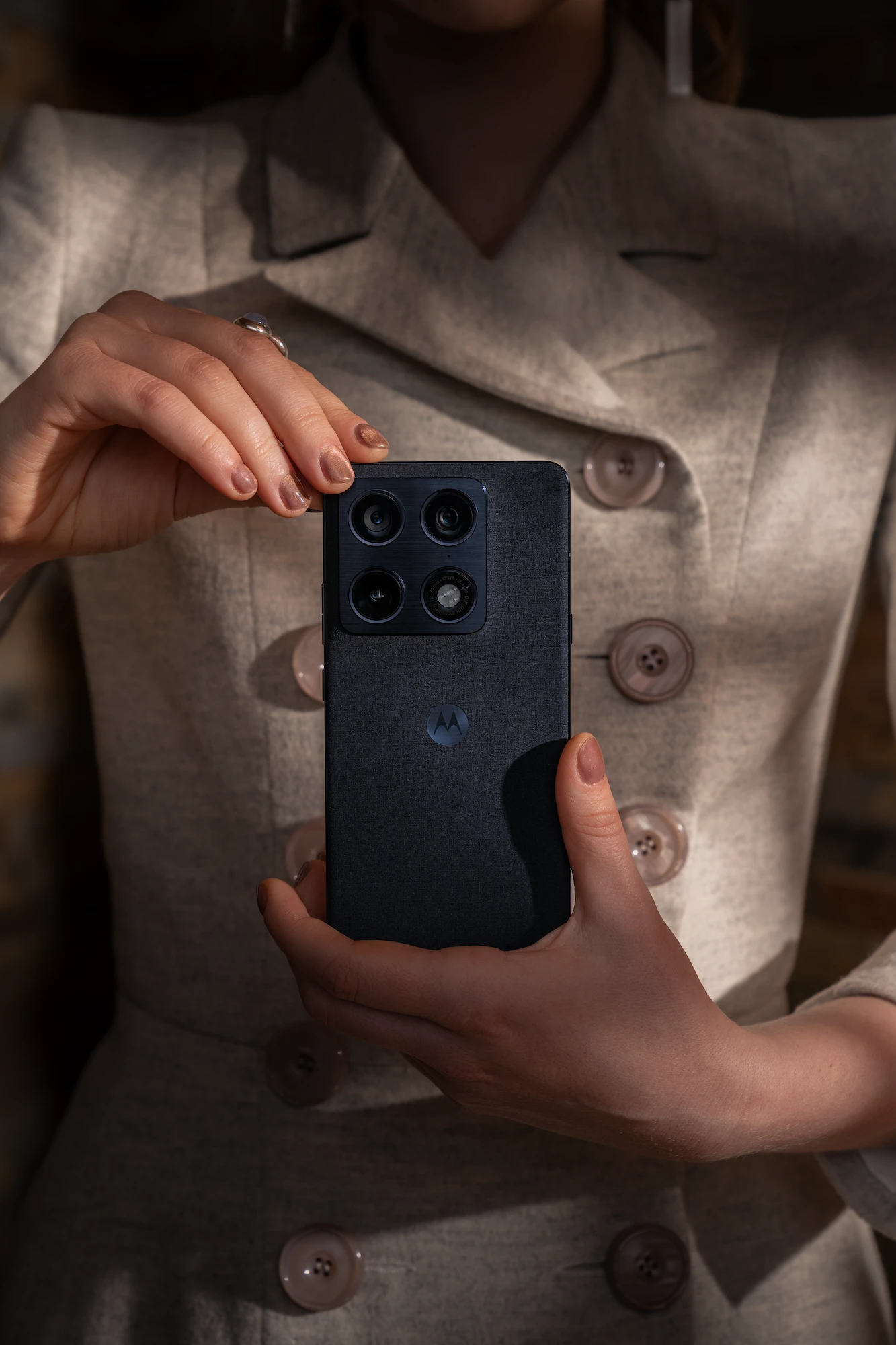 El nuevo motorola signature en el tono Carbon.