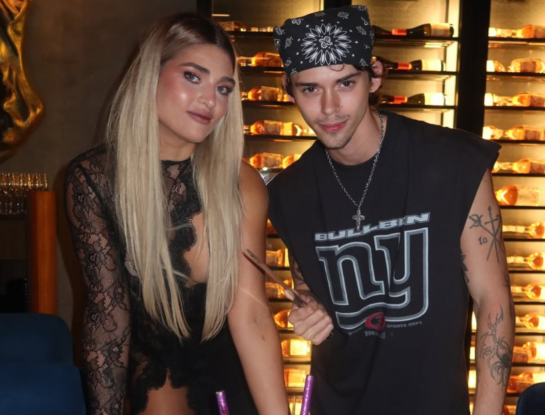 Así celebraron Marta y Felipe Fort su cumpleaños número 22: una ambientación moderna y un tierno homenaje a su padre