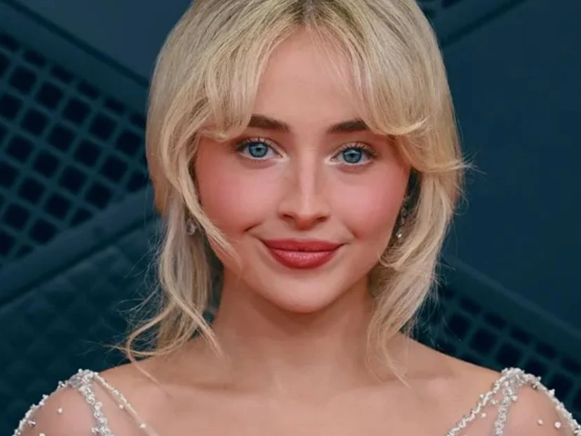 El look de Sabrina Carpenter