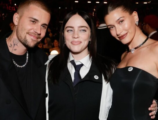 La historia detrás de los pines que llevaron Justin Bieber, Hailey y Billie Eilish