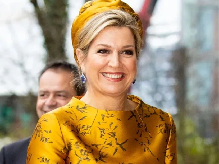 Bordados y falda midi: el nuevo look de Máxima Zorreguieta que inspira