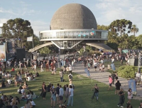 El mejor plan: del Planetario al Parque Centenario, todo lo que podés hacer gratis este fin de semana