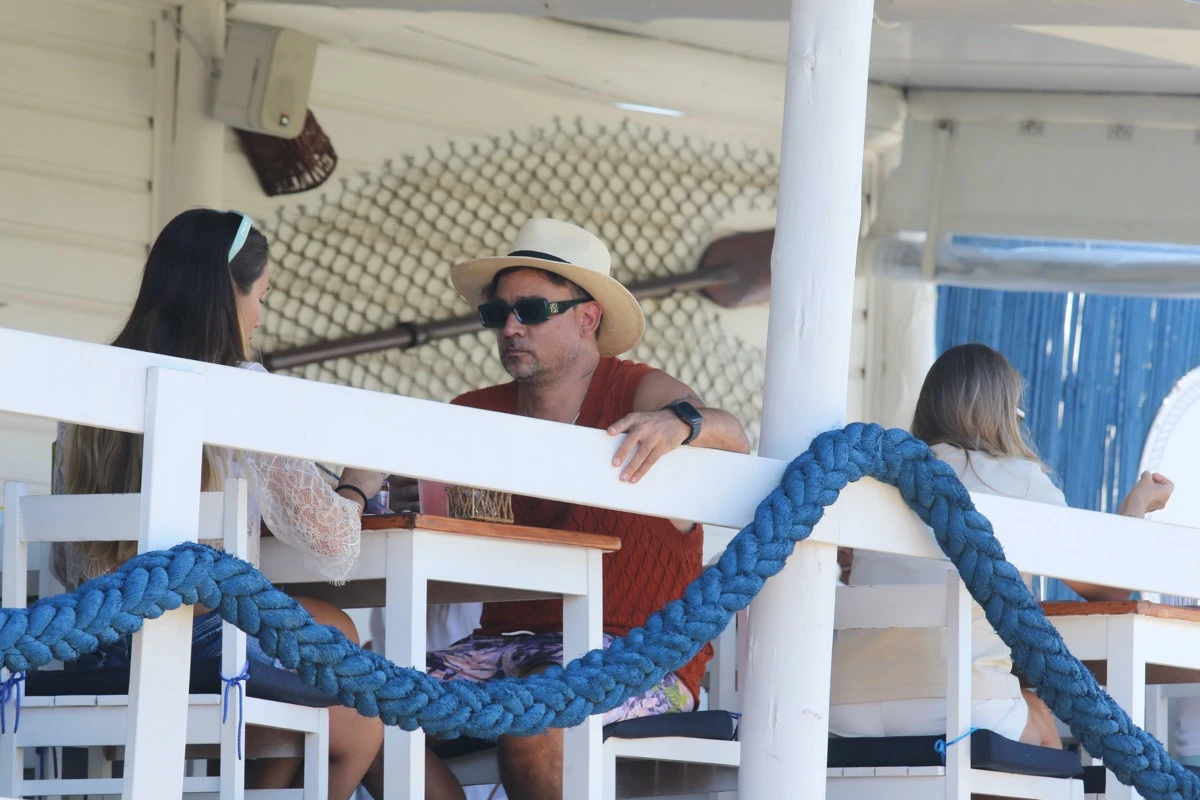 Las fotos de Chano Charpentier y su misteriosa novia en Punta del Este