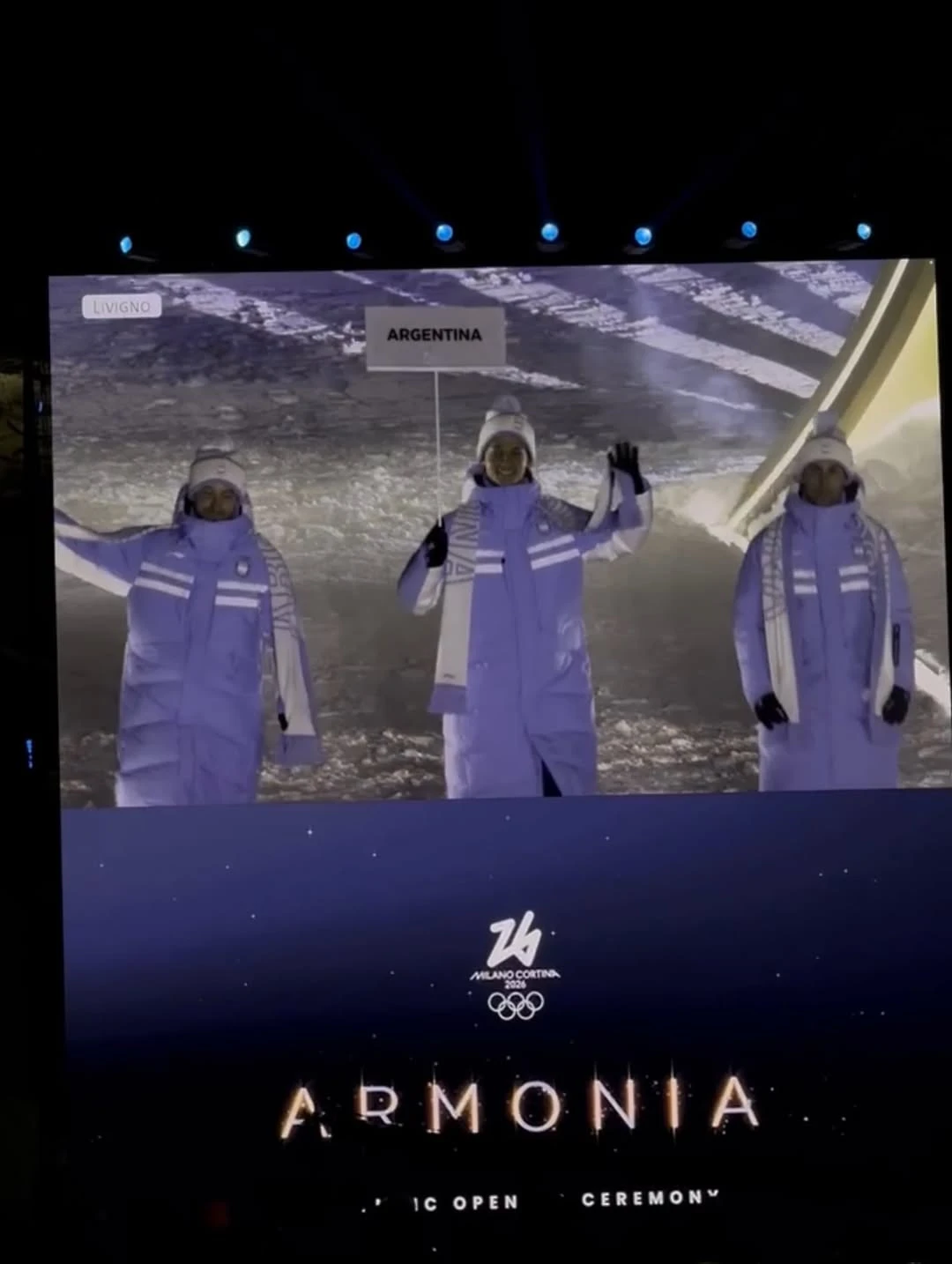 Valeria Mazza, pura emoción al ver desfilar a su hijo Tiziano en los Juegos Olímpicos de Invierno