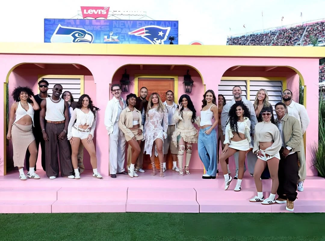 Del low cost de Bad Bunny al glamour de Lady Gaga: los mejores looks del Super Bowl 2026