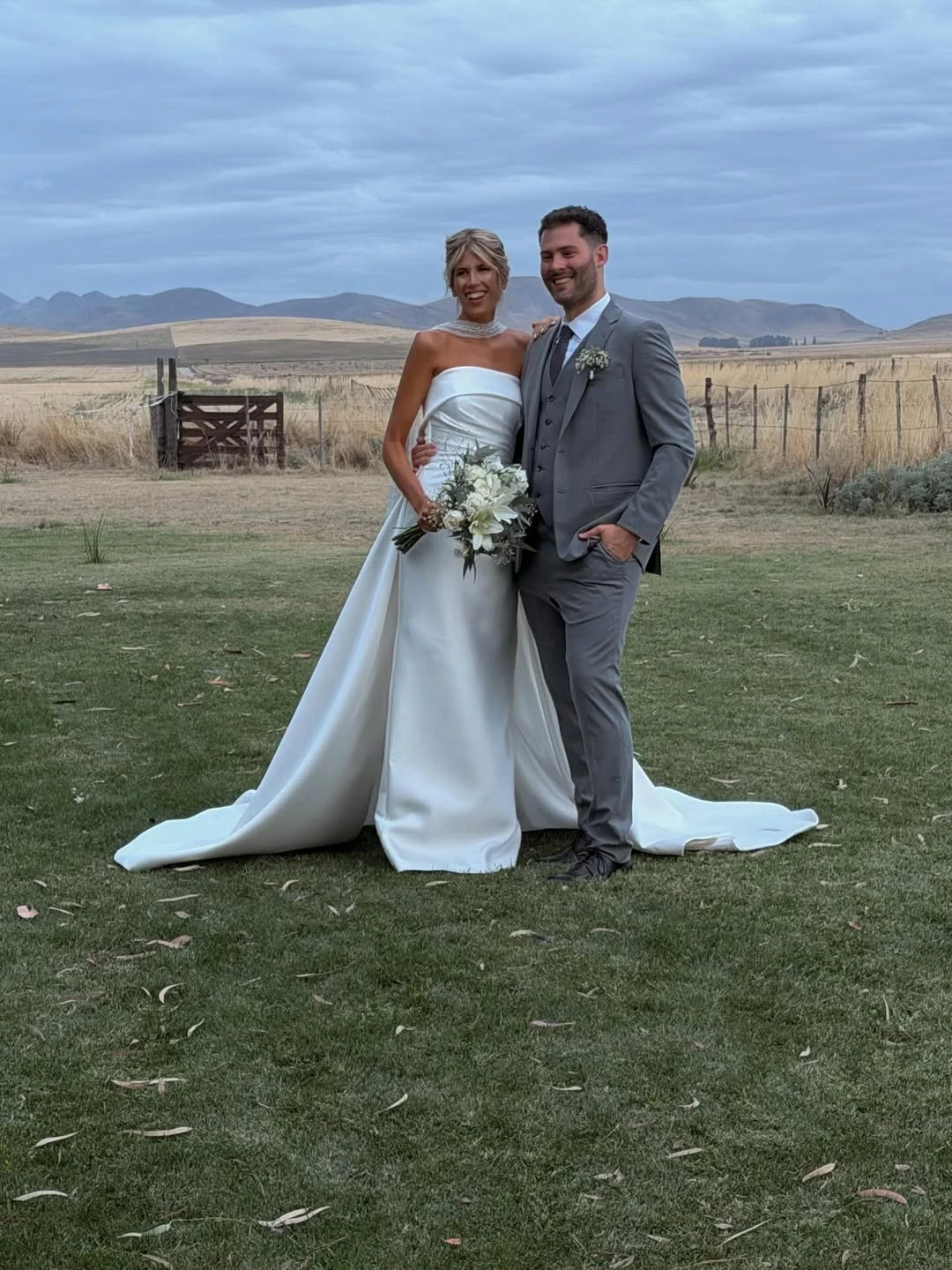 Coni Mosqueira mostró las fotos del casamiento campestre de su hermana Cielo: elegancia y estilo familiar