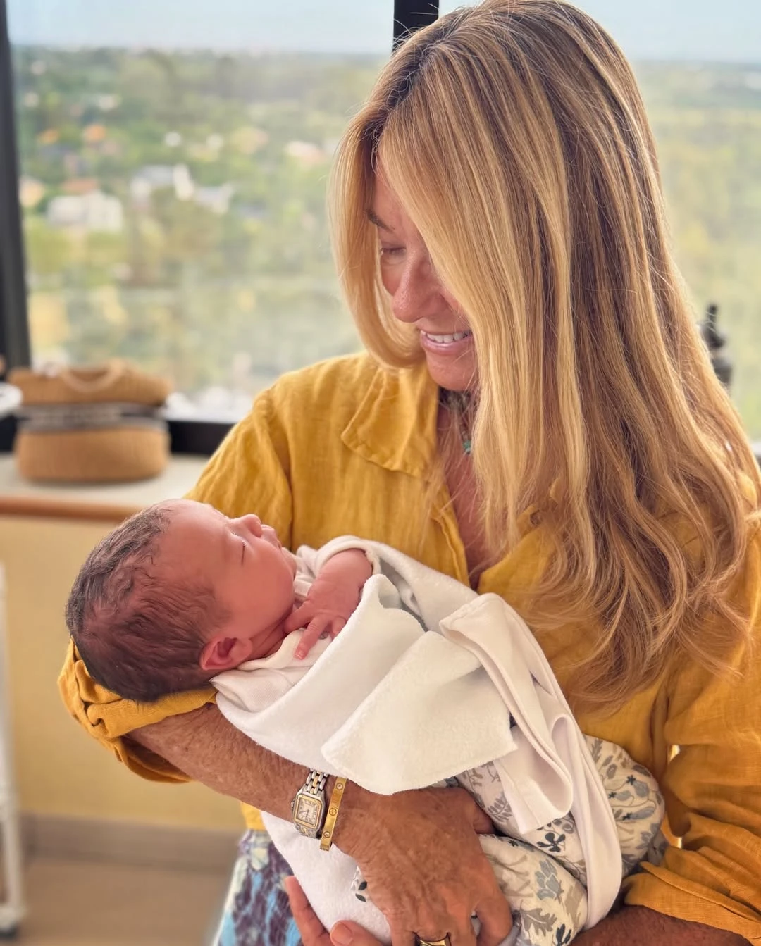 María Emilia anunció el nacimiento de su nieta Rosa, hija de Sonia Zavaleta