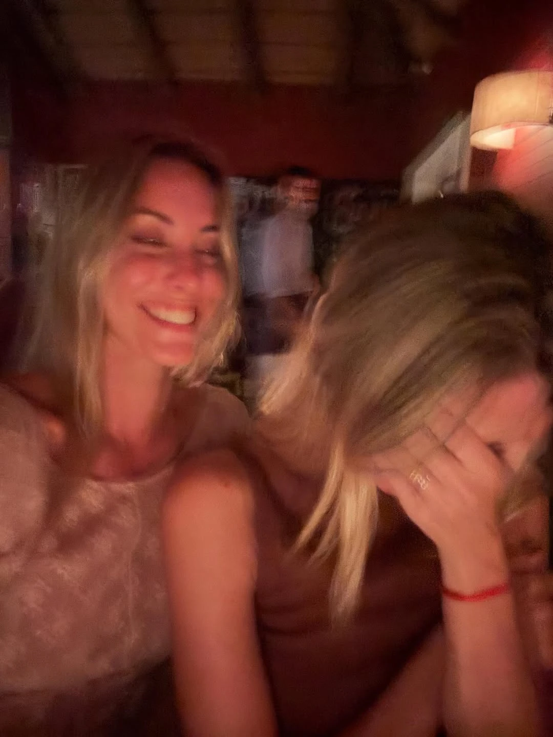 Anita Espasandín y Benjamín Vicuña: las fotos de su escapada romántica y relajada a Punta del Este