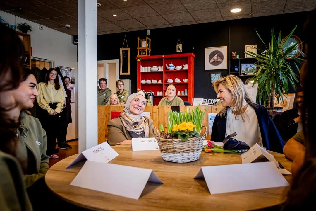 Máxima y el look working girl definitivo: cómo llevar la combinación más chic (y el detalle que es tendencia)